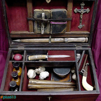 1800s Vampire Killing Kit