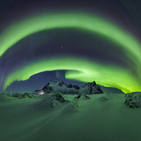 Double Arch over Stokksnes by Tomás Sánchez