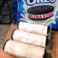 Friends helped me make ultra creamy frozen oreos