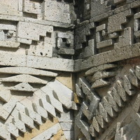 Anchient wall in Mitla (Mexico 2005)