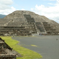 pyramid of the moon,Teotijuacan