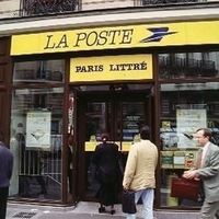 LA POSTE's office