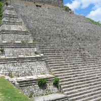 Elliptci base piramid in Uxmal, Mexico 2005