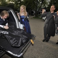 Park students take hearse to prom