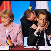 C'est le dbut d'une grande histoire d'amour entre M. Sarkozy et Berlusconi