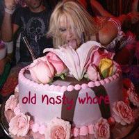old nasty whore.....pam anderson