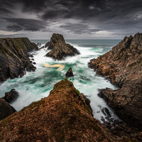 Malin Head, Ireland by RYSZARD LOMNICKI