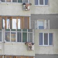 Air conditioner installation - Russian style