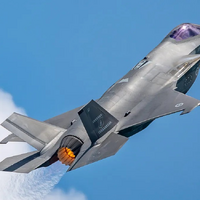 F35 climbing 