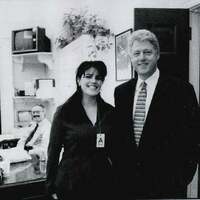 Bill Clinton posing with unknown White House intern, 1998
