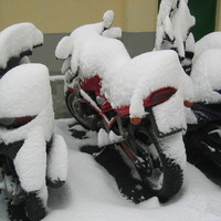 My Suzuki Bandit 400 covered of snow (2)