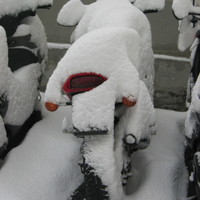My Suzuki Bandit 400 covered of snow (1)