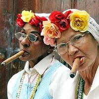 More Cuban cigar smokers