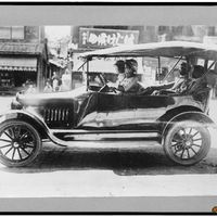 First japanese women chauffeurs 1911