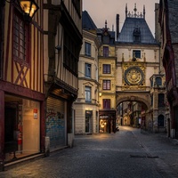 Le Gros-Horloge by marius van dyk