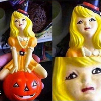Pumpkin stem looks uncomfortable..