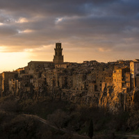 Sunset over Pitigliano by Jakob Bagterp